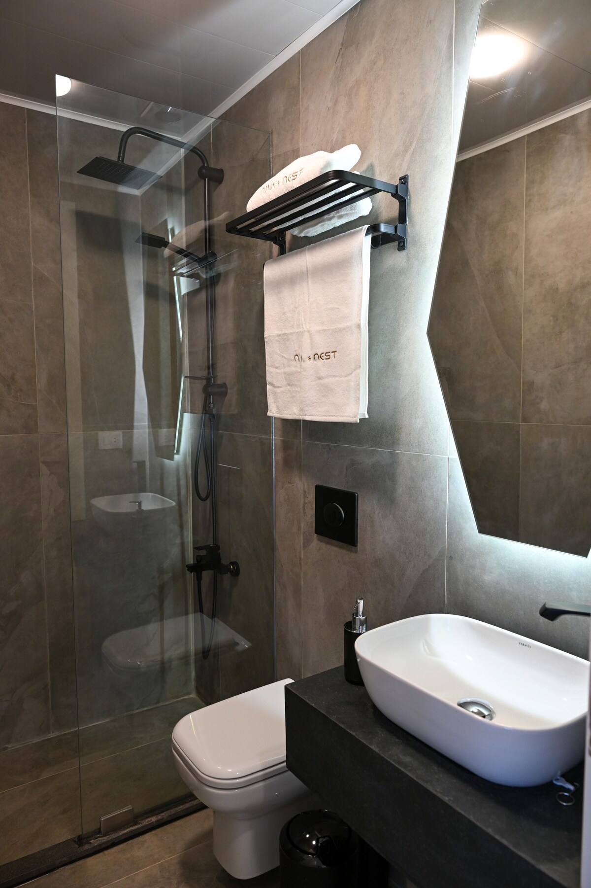 Property gallery image 6